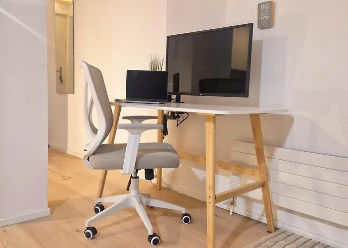 Queensize-bett, Arbeitsplatz, Gratis Parkplatz Apartamento *